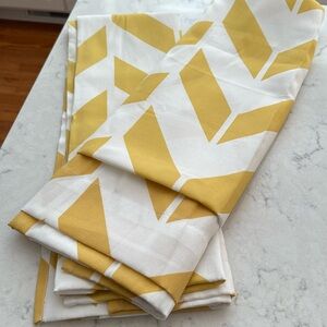 Set of curtain panels